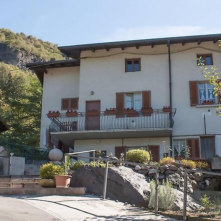 B&B Naquane 2 Capo di Ponte Exterior foto